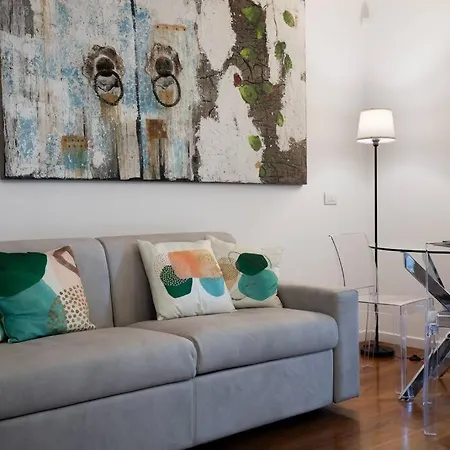 - Comfort Con Terrazza Apartment Milan